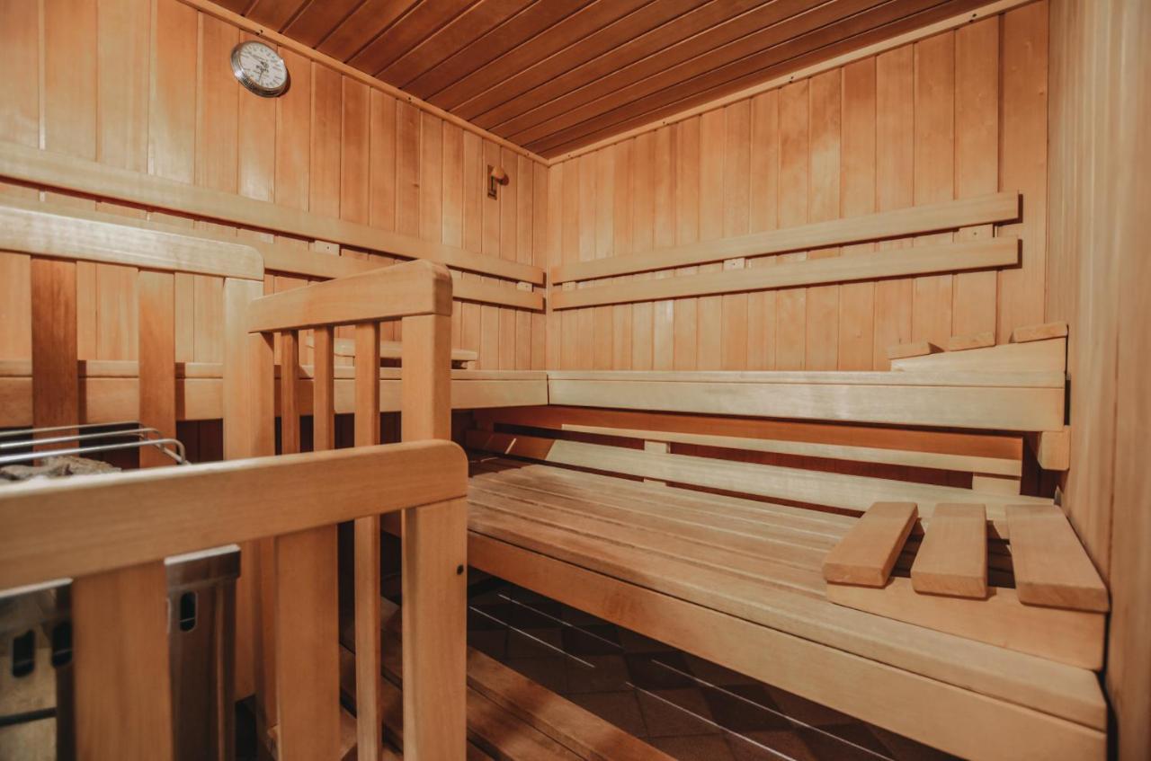 Landhaus Andrea Saalbach ภายนอก รูปภาพ